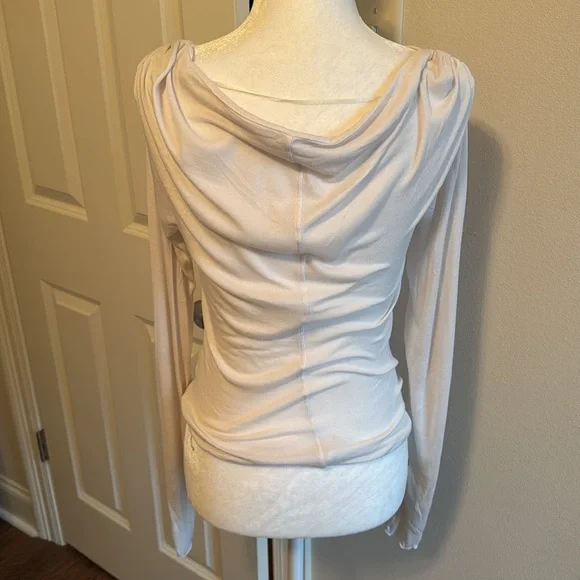 Long sleeve top - Picture 2 of 3